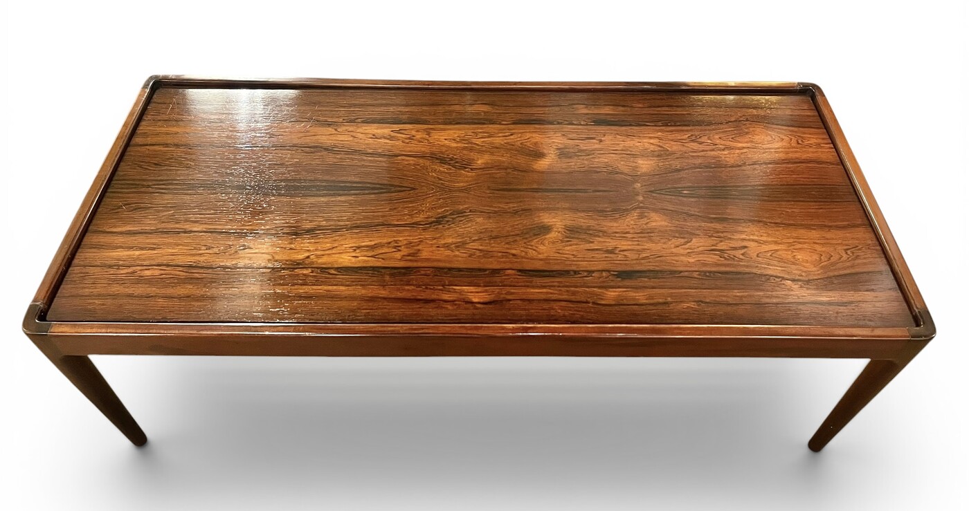 F 004 RP rosewood coffee with reversible rosewood/white Formica top, 1960’s