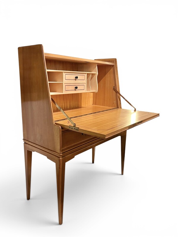 F 005 RP secretary desk, 1940’s