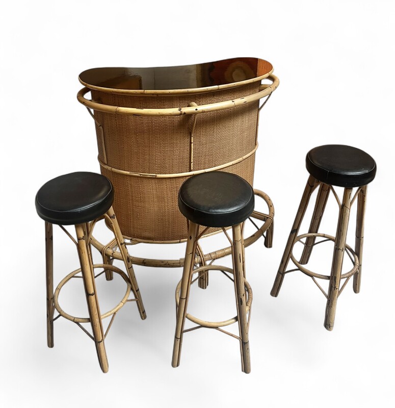 F 999 CY rattan and bamboo bar with 3 stools 