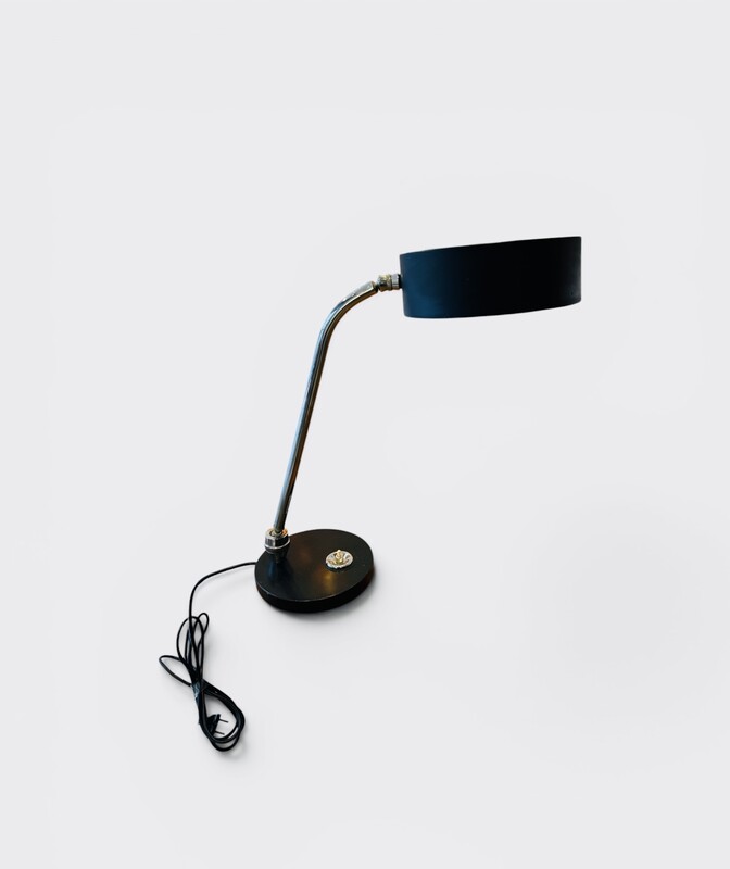 L 682 AG table lamp by Jumo 