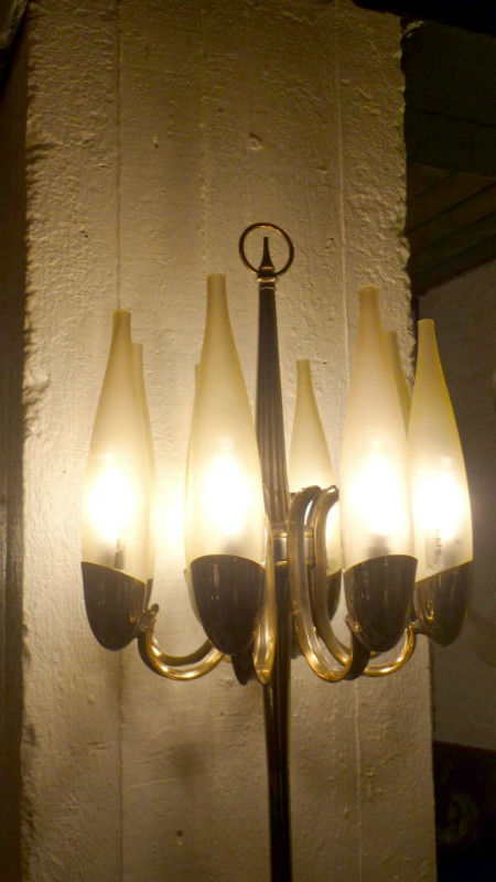 L 096 JC Elégant luminaire DLG de Stilnovo Italie 1950