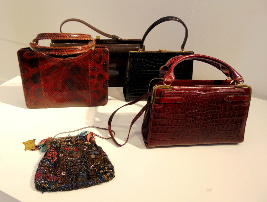 M 338 sacs handbags vintage