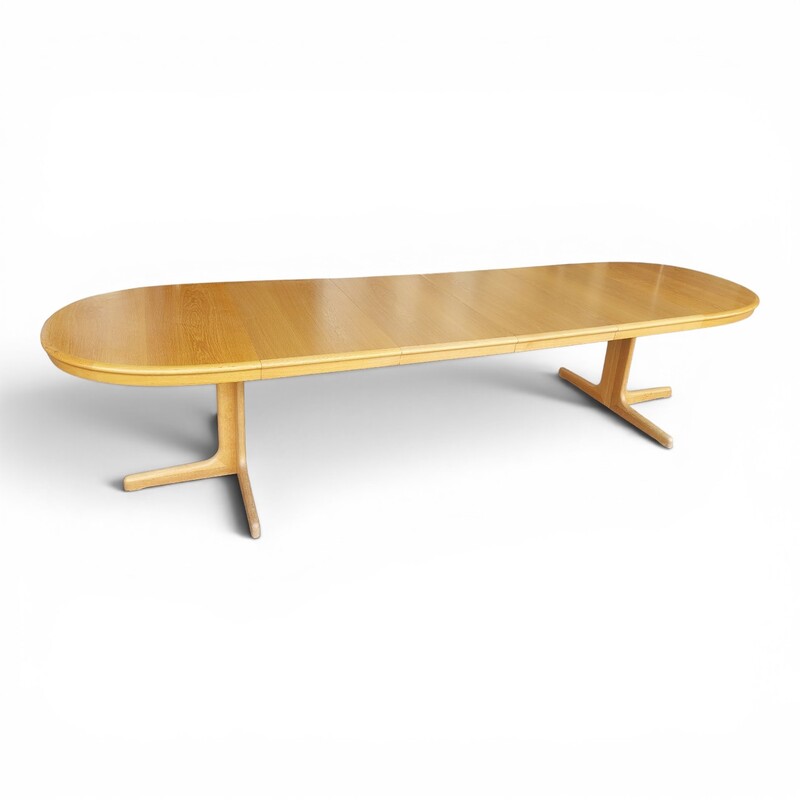 F  014 JC Large extendable oak dining table, Lubke 1980s 