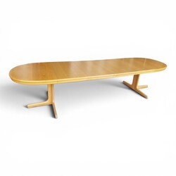 F  014 JC Large extendable oak dining table, Lubke 1980s 
