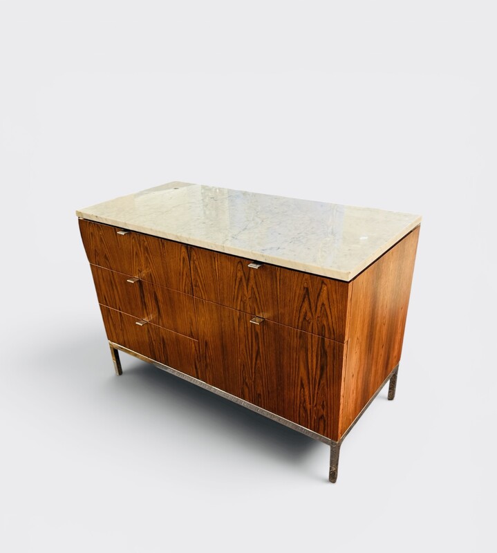 F 016 AG Florence Knoll rosewood cabinet for Knoll 1960 excellent condition 