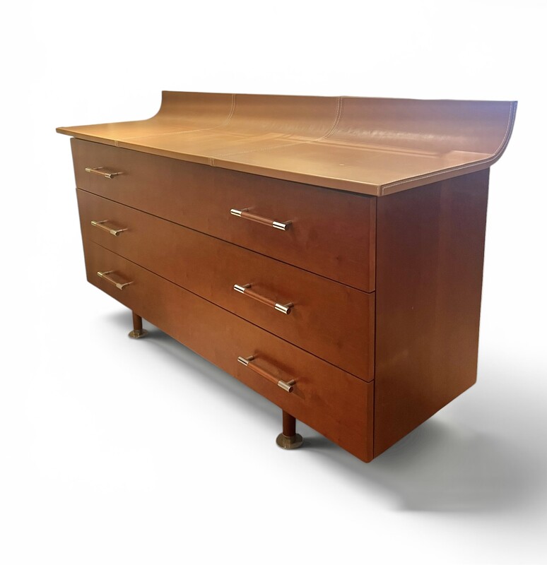 F 026 JFC chest of drawers with leather top