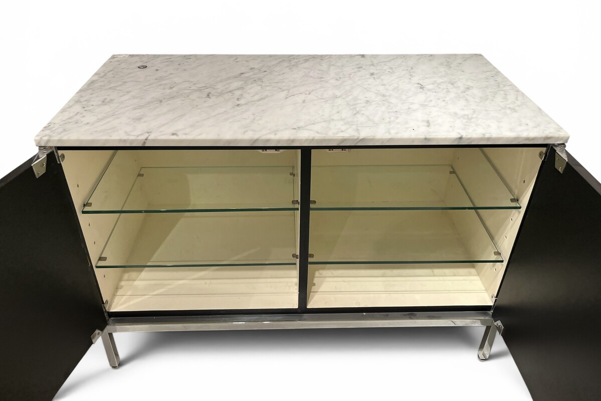F 033 AV black sideboard by Florence Knoll, 1970’s