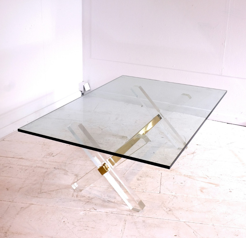 F 037 JC Coffee table brass, lucite and glass in the manner of Jansen, France 1980