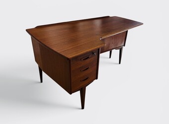 F 046 AG Teak boomerang desk by Goran Strand