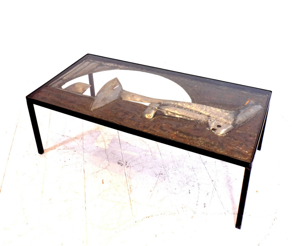 F 085 Apo Rare brutalist sculptural coffee table. Wrought iron signed by John Farnham USA 1964
