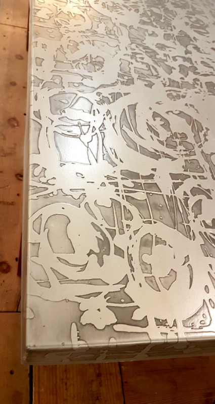 F 196 SC Coffee table in wood and engraved metal Ca 1970
