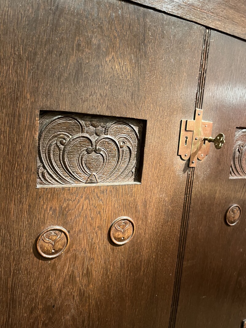 F 304 YD art nouveau cabinet,  circa 1900