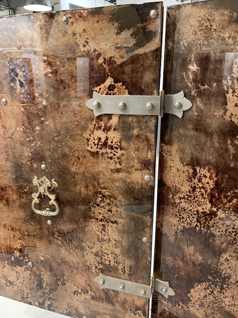 F 328 AG Parchment-lined bar cabinet by Aldo Tura Bar, Italy 1960s