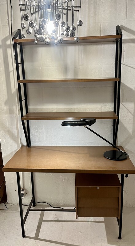 F 366 CW vintage desk with mural shelf