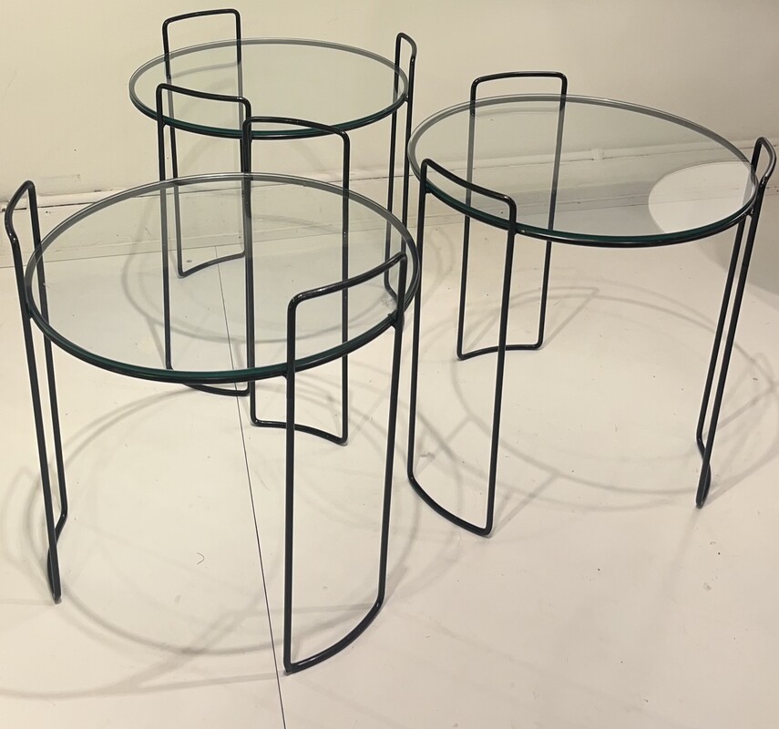 F 416 AV set of 3 nesting tables, Italy 