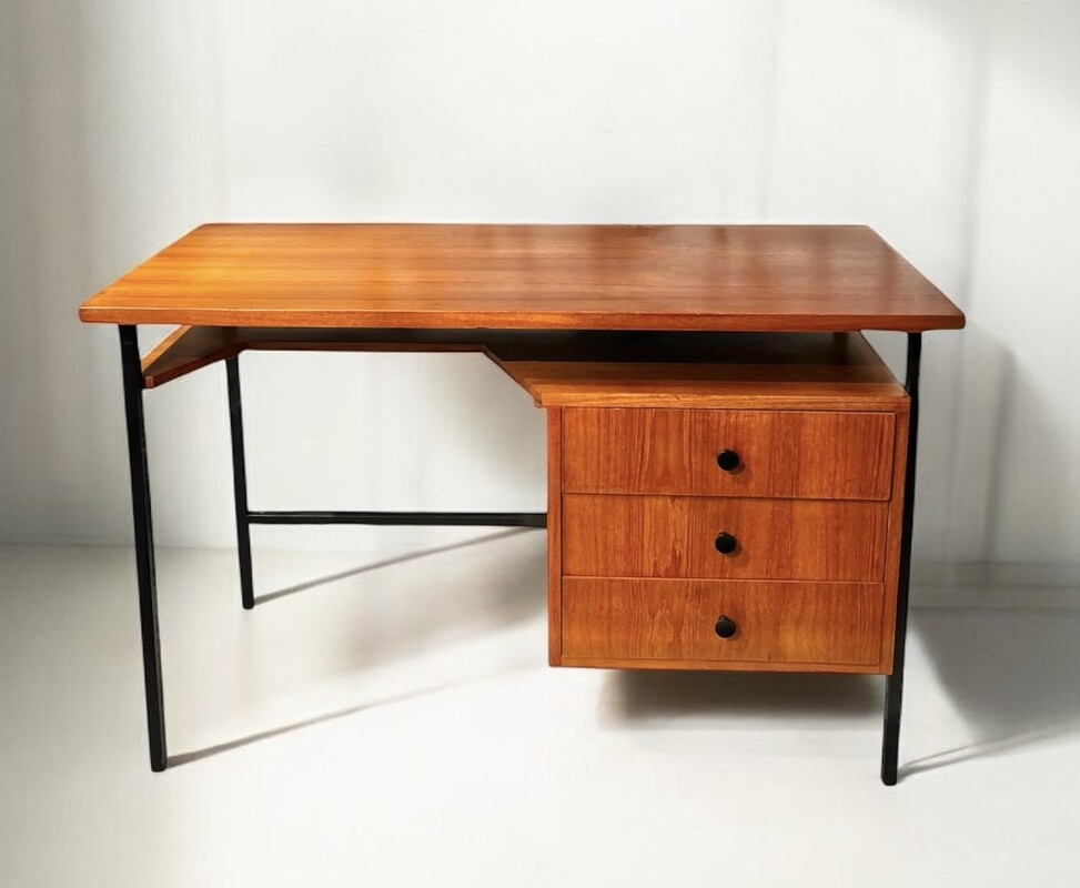F 420 JFC midcentury teak desk 