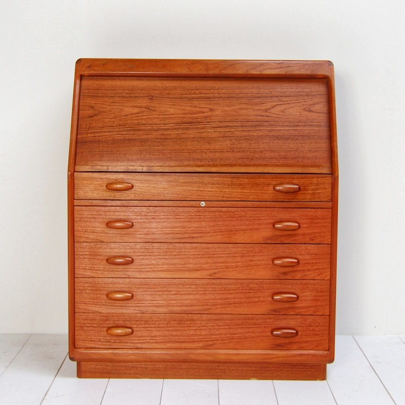 F 422 JC Teak Secretaire from Dyrlund, 1970s