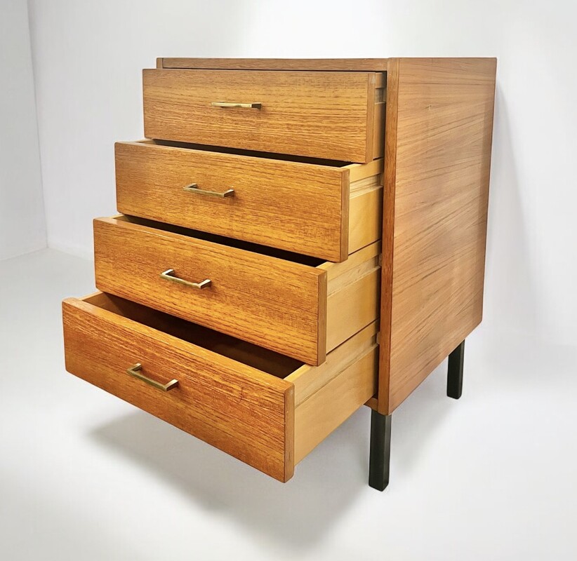 F 424 JD/RC small vintage teak chest of drawers 