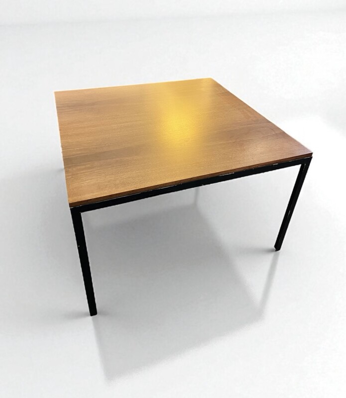 F 424 MH vintage coffee table by Florence Knoll
