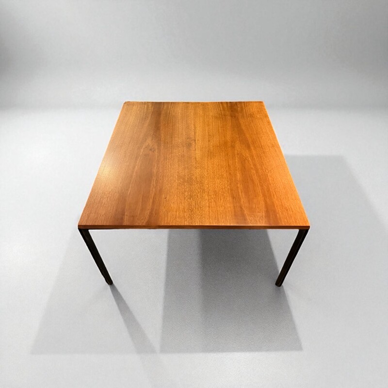 F 424 MH vintage coffee table by Florence Knoll