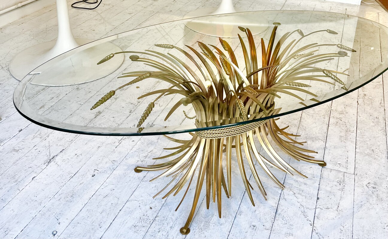 F 425 APO ovale coffee table by Robert Goossens 