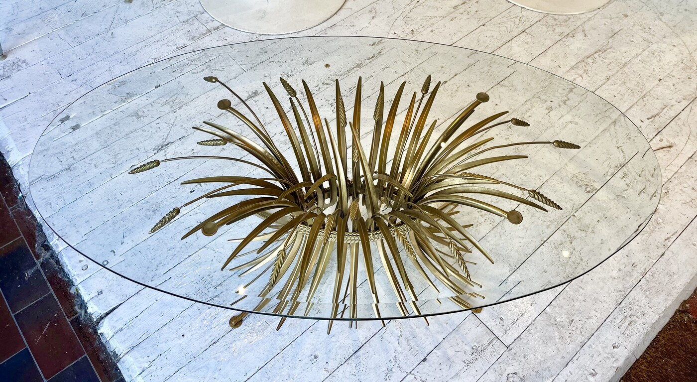 F 425 APO ovale coffee table by Robert Goossens 