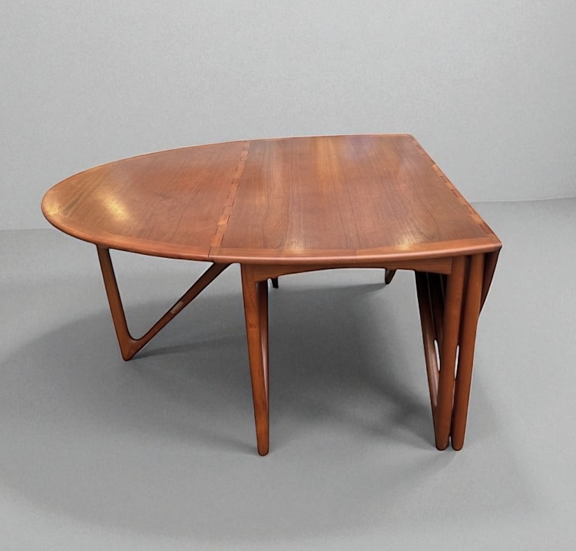 F 427 Oval Klap gateleg dining table by Kurt Ostervig, late 1960s 