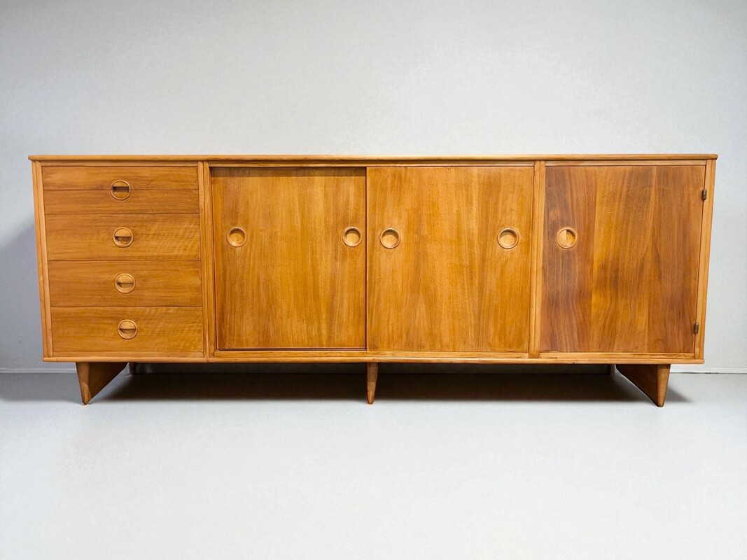 F 431 CK sideboard by William Watting 
