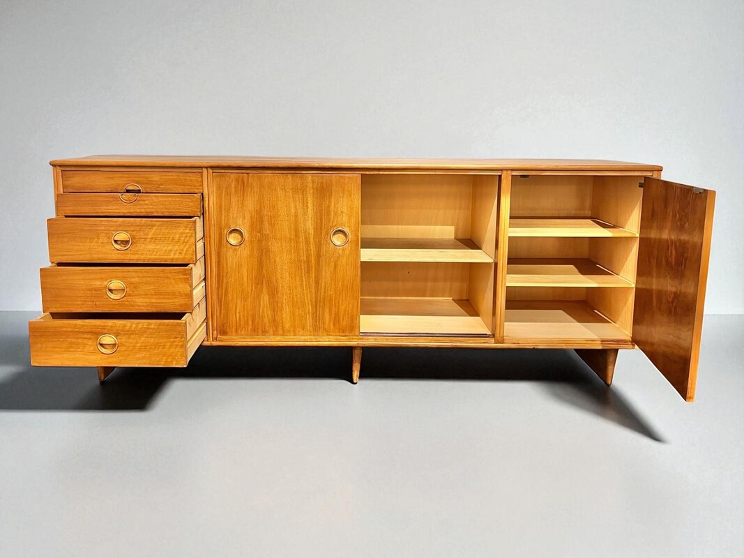 F 431 CK sideboard by William Watting 