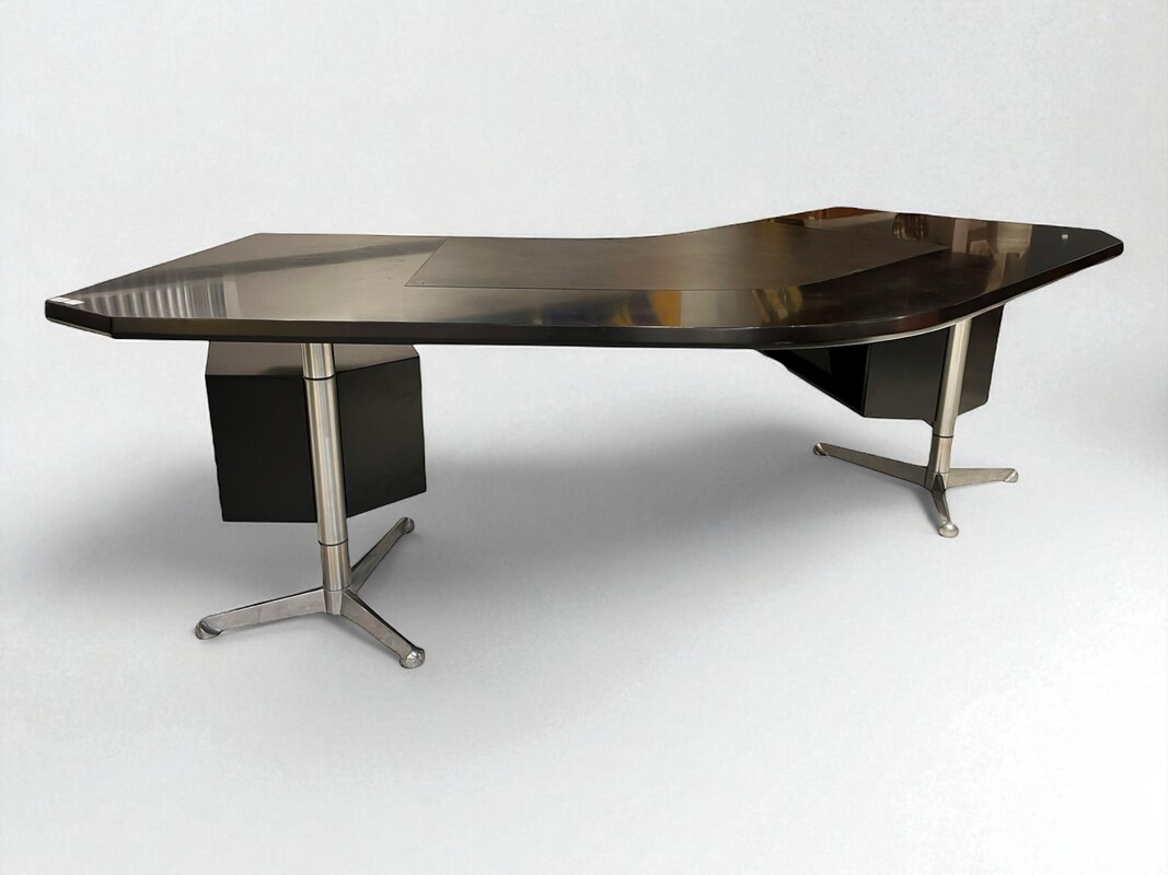 F 433 FL Techno Desk by Borsani Osvaldo, model Boomerang 