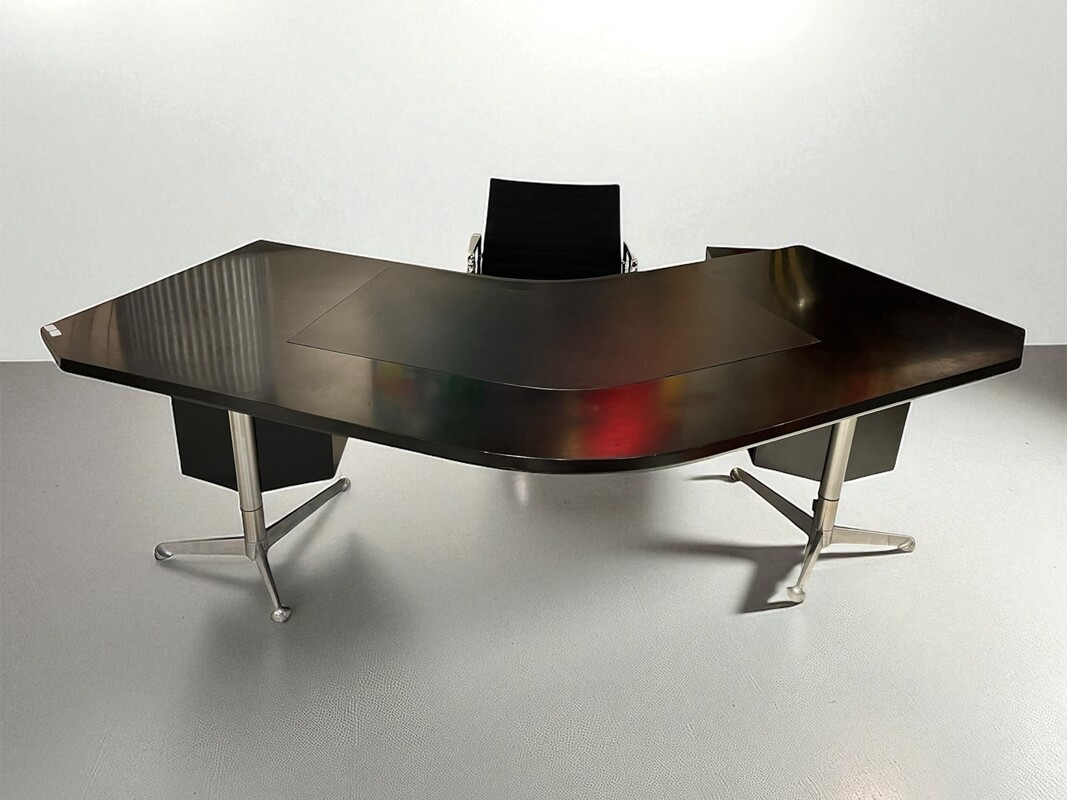 F 433 FL Techno Desk by Borsani Osvaldo, model Boomerang 