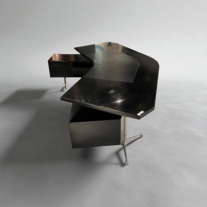 F 433 FL Techno Desk by Borsani Osvaldo, model Boomerang 