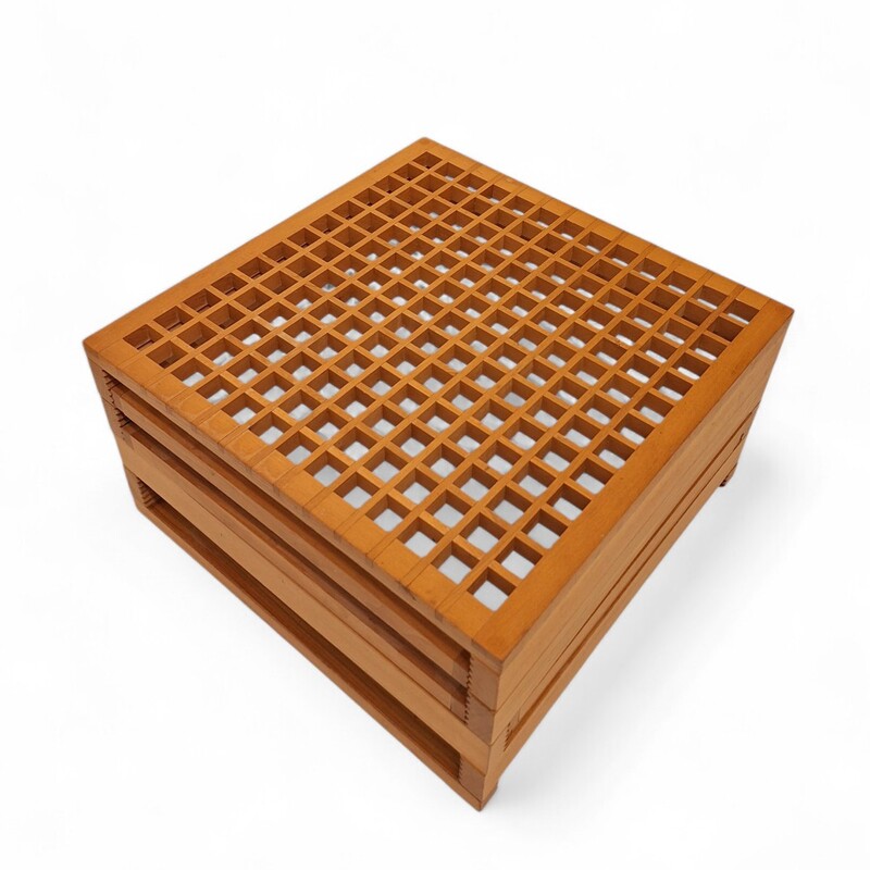 F 437 APO modulable coffee table by Bernard Vuarnesson