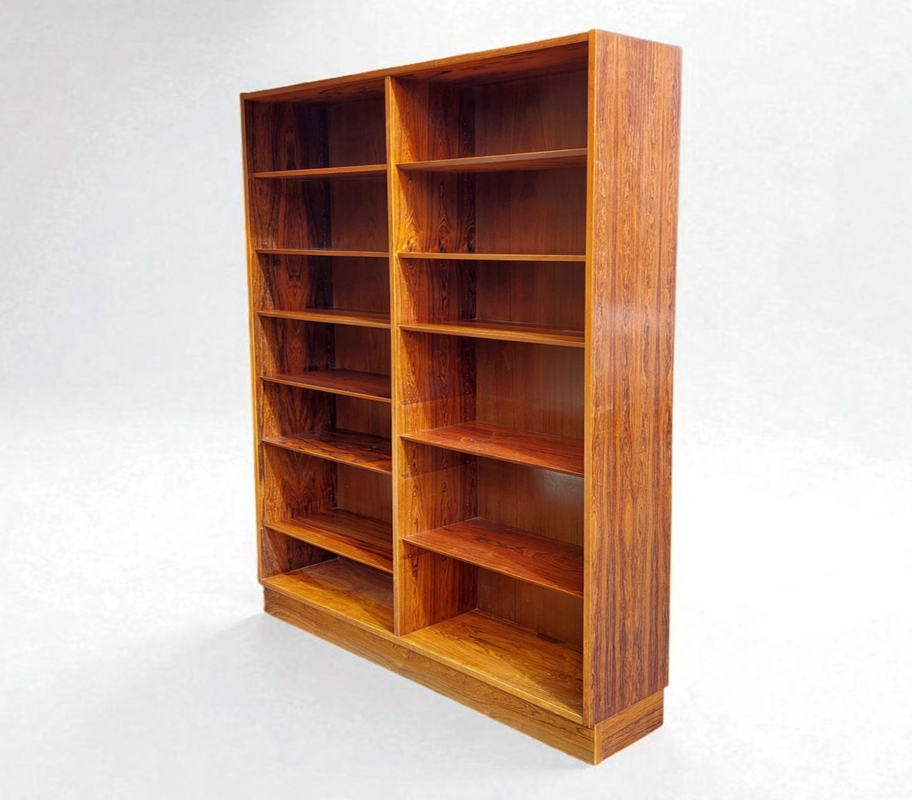 F 437 JC Vintage bookcase by Poul Hundevad in rosewood, Denmark 1970s