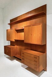 F 440 FL wall unit system by Kai Kristiansen