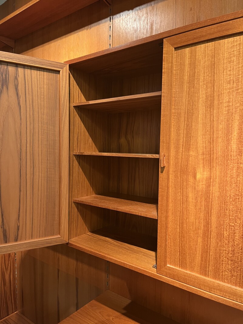 F 440 FL wall unit system by Kai Kristiansen