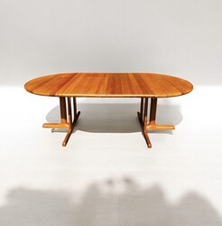 F 444 JC rond - ovale extendable teak dining table, Denmark 