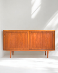 F 447 JC Teak sidebaord by Poul Hundevad, 1970s