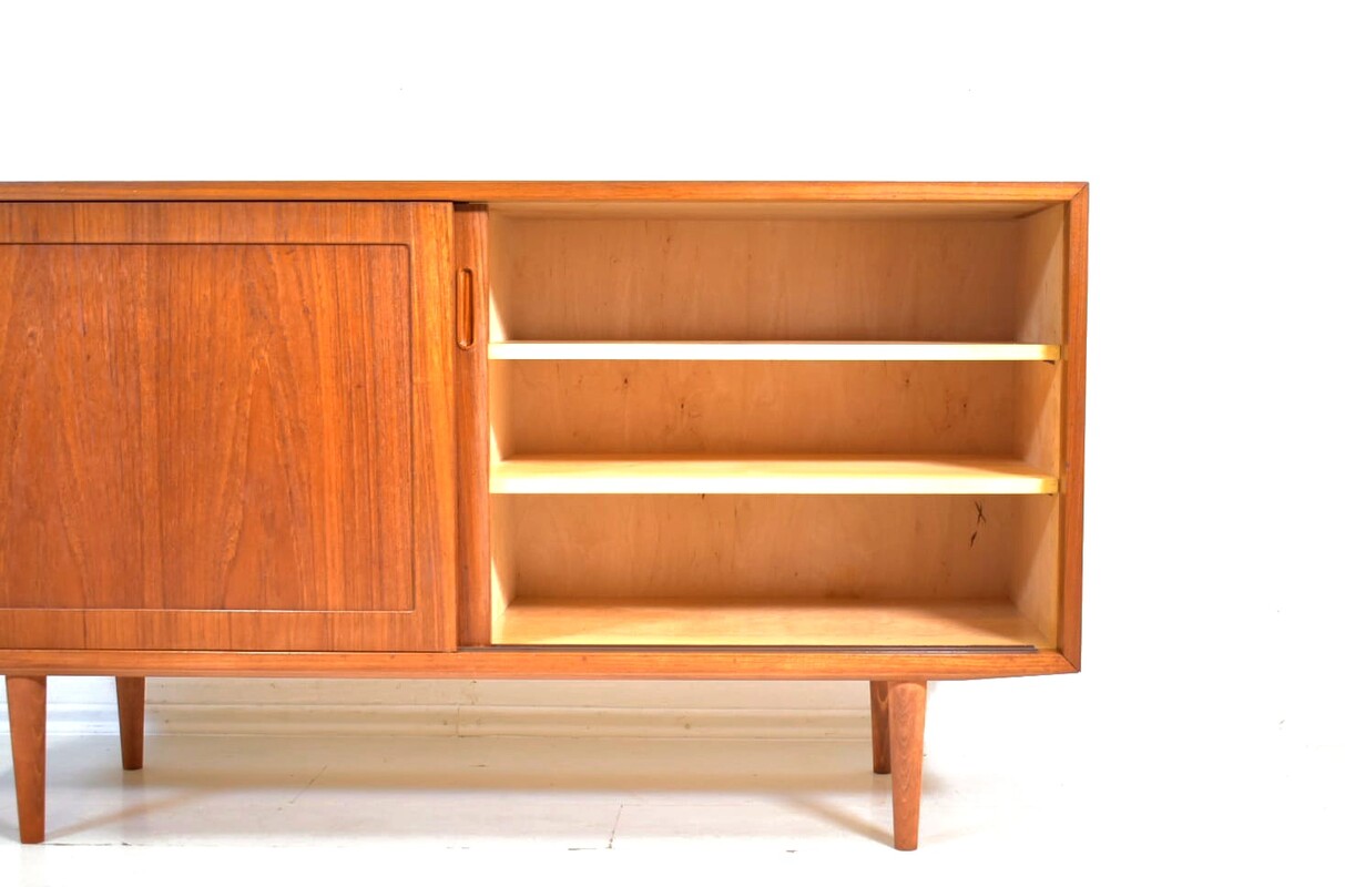 F 447 JC Teak sidebaord by Poul Hundevad, 1970s