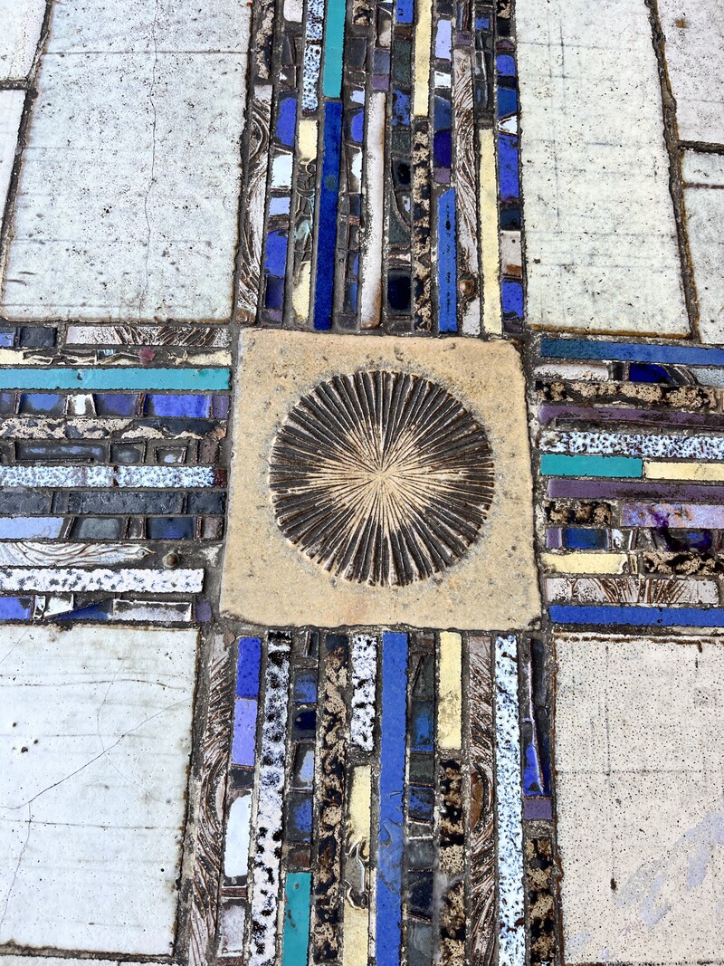 F 451 SC ceramic tiles coffee table by Pia Manu 