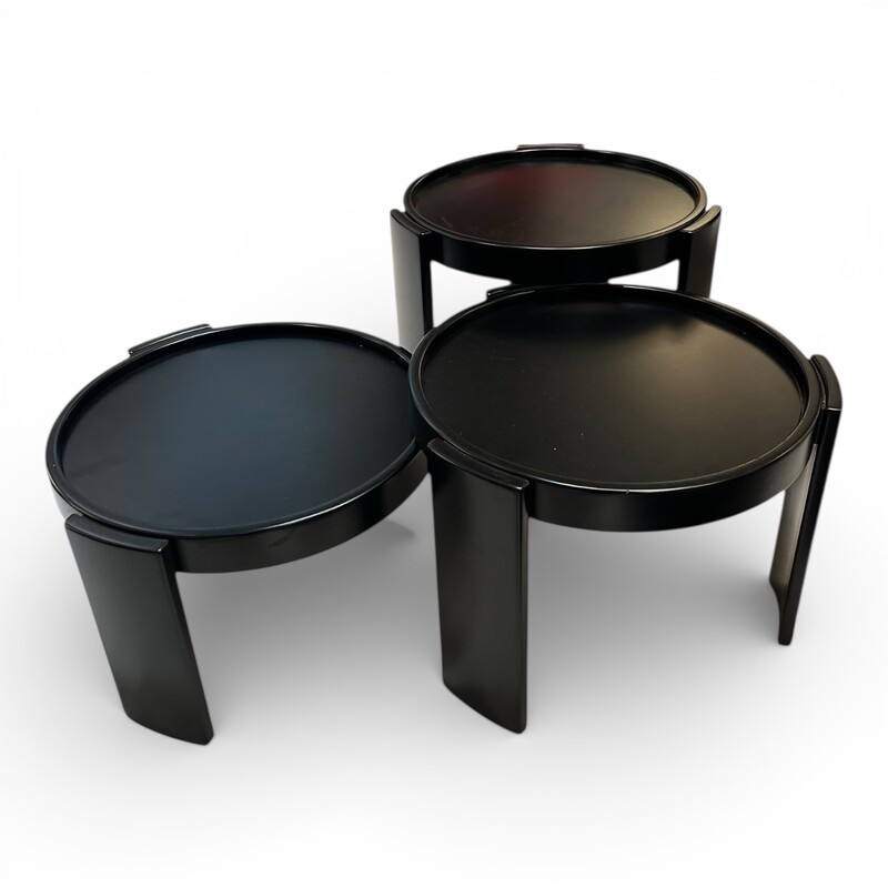 F 454 JB Set of 3 Nesting tables Design Gianfranco Frattini Cassina, 1960-1970s