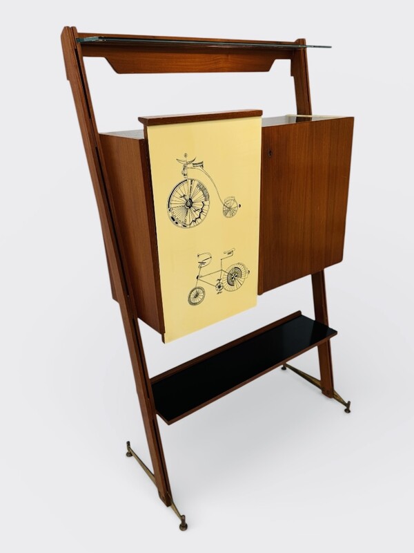 F 454 YO Italian bar cabinet 1960’s