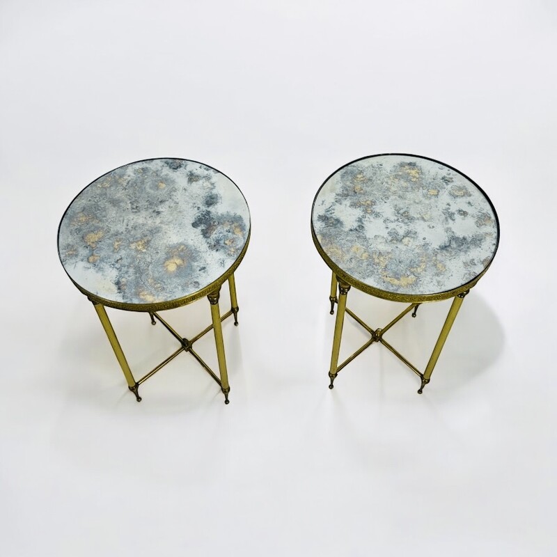 F 456 AG Rare pair of circular side tables brass and oxyde mirror 1950’s
