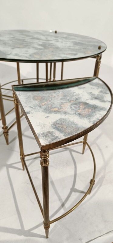 F 459 YO Neoclassical brass and mirrors coffee table with nesting tables, France 1950s