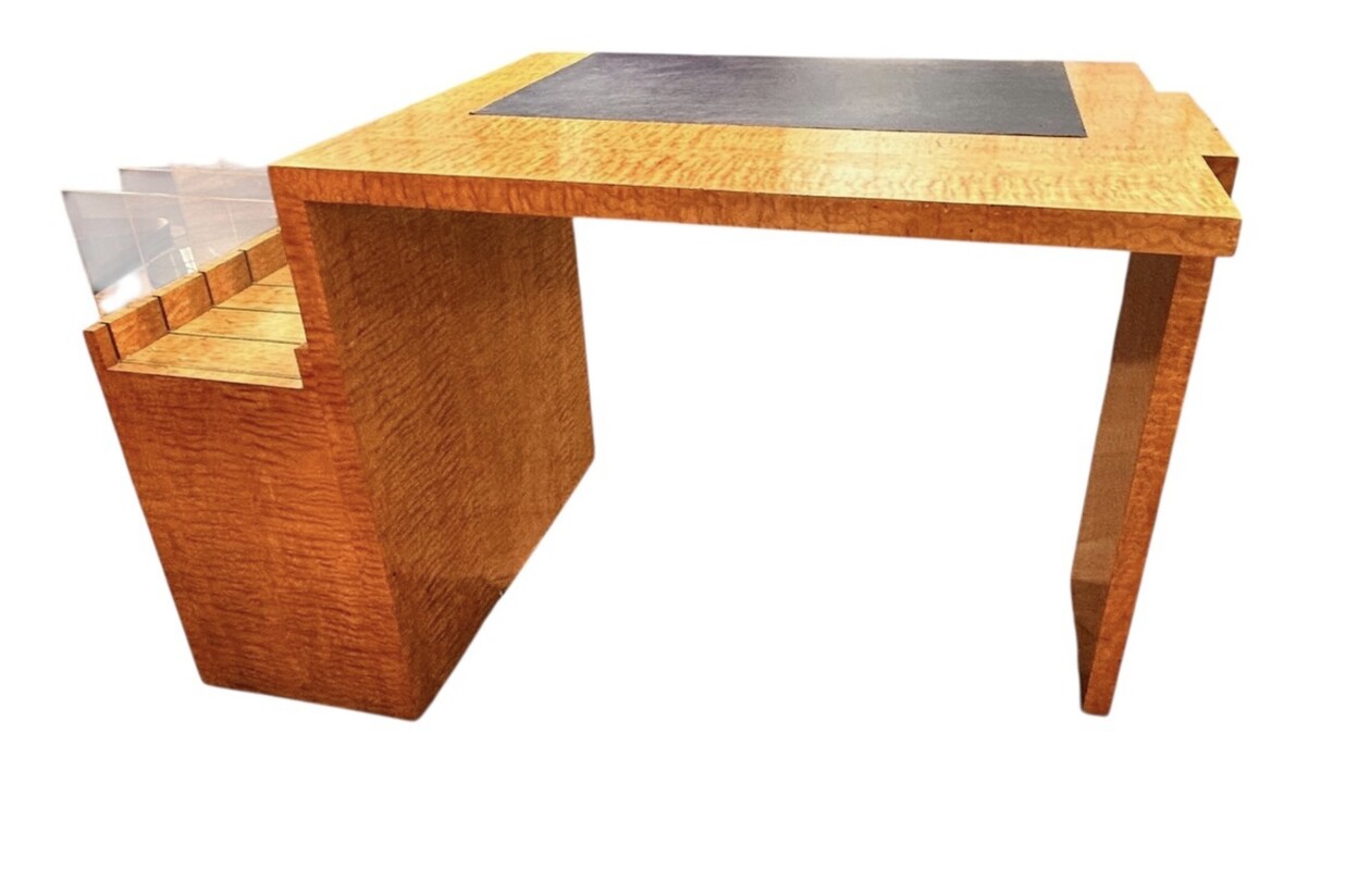 F 460 AS French modernist desk in golden elm, leather and glass with a leather armchair