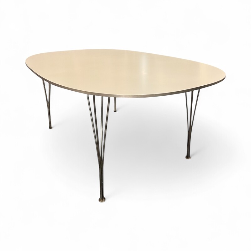 F 461 RP SUPERELLIPSE DINING TABLE 