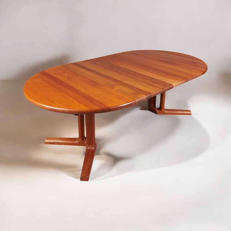 F 462 AG Extendable dining table by Dyrlund in teak Ca 1960