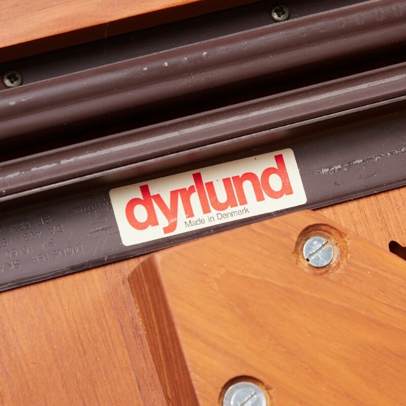 F 462 AG Extendable dining table by Dyrlund in teak Ca 1960