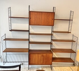 F 465 SC modulable wall unit String system by Nisse Strining 