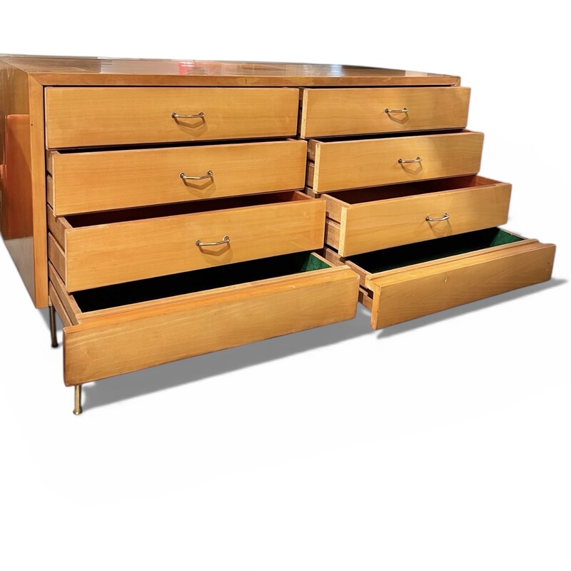 F 467 YD vintage chest of drawers, circa 1950